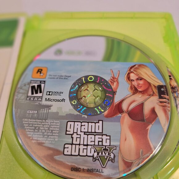 Grand Theft Auto V Microsoft Xbox 360 2013 2 disks - Picture 8 of 8